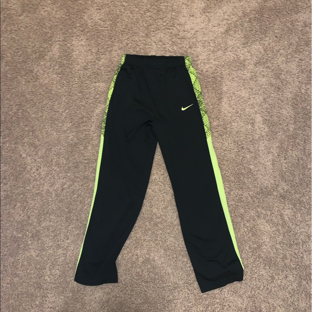 Black-neon yellow Nike sweatpants